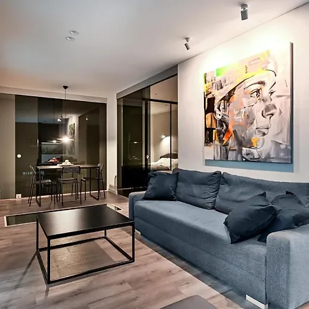 Jacuzzi Cinema Loft Apartmán *