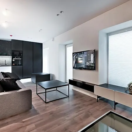 Jacuzzi Cinema Loft