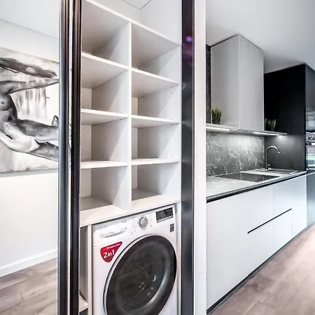 Jacuzzi Cinema Loft Daire Kaunas