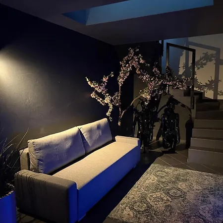Jacuzzi Cinema Loft