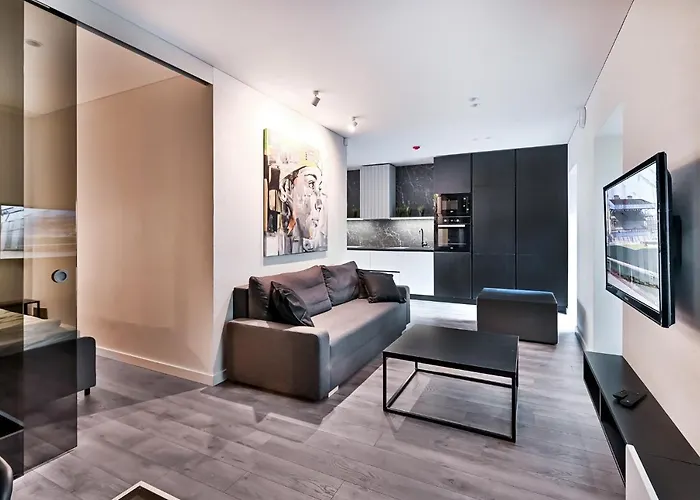 Jacuzzi Cinema Loft 아파트 카우나스